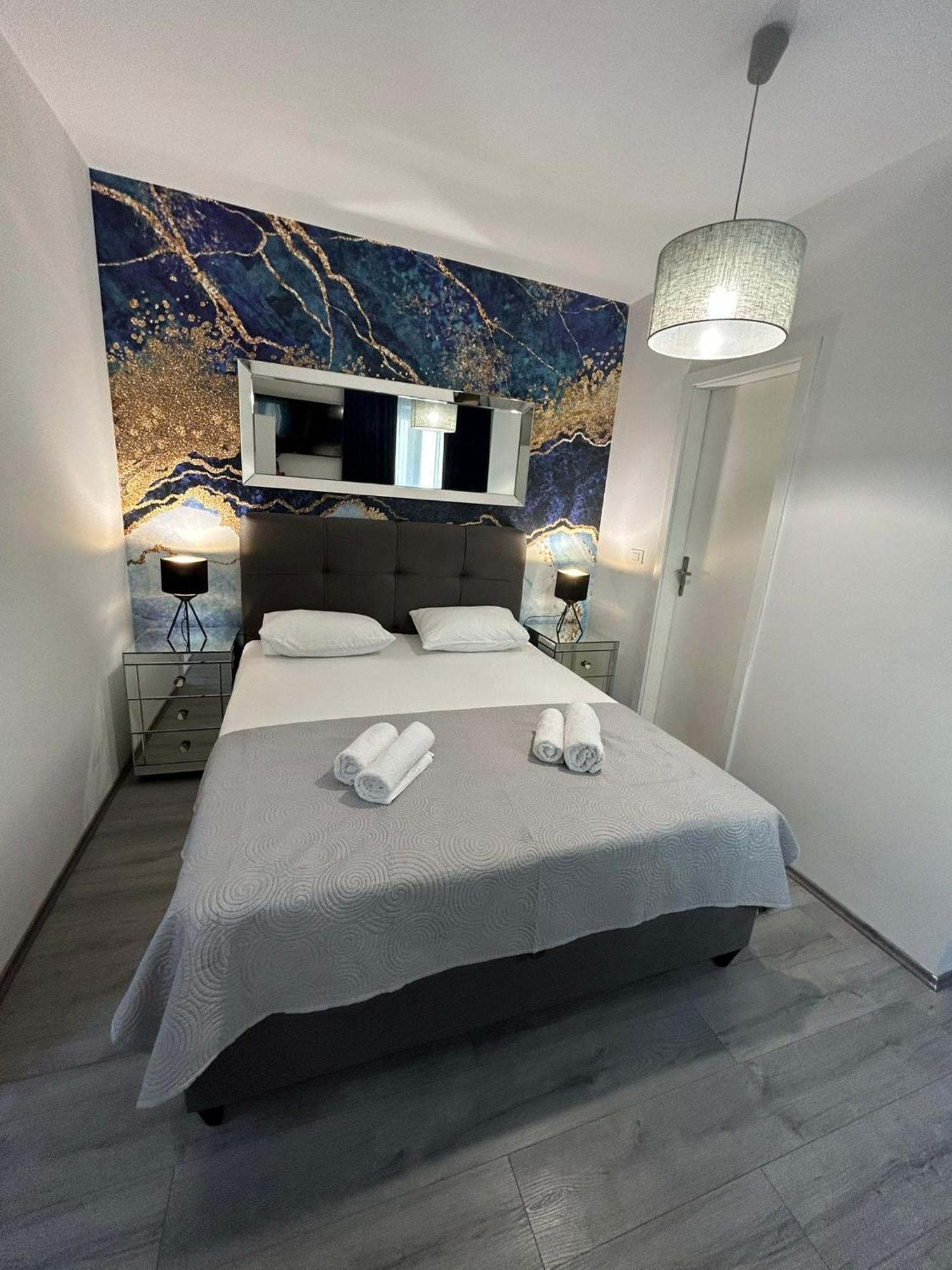 Apartment Penthouse Mira